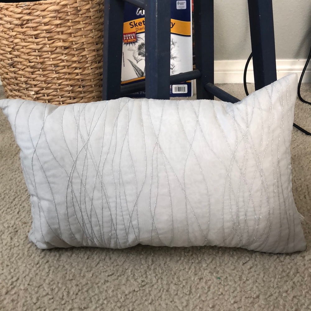 Throw pillow